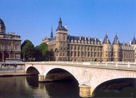 La-Conciergerie-el-palacio-real-más-antiguo-de-París