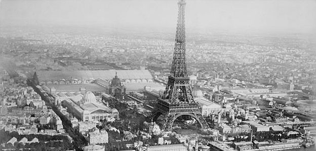 Torre-Eiffel-Construção-Paris